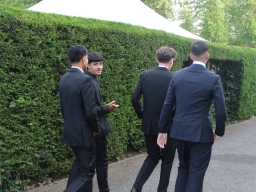 YR11 Prom 2025 - Arrivals